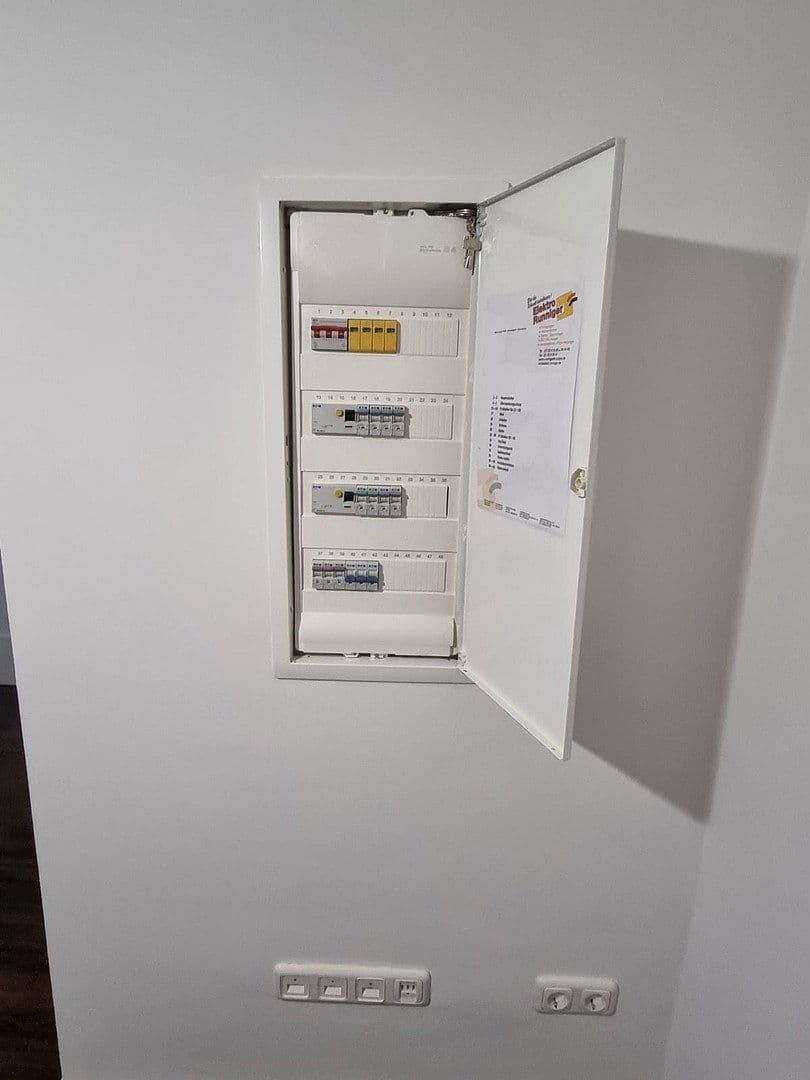 Pronájem bytu 4+kk 85 m², Holteistraße 74, Duisburg, Severní Porýní-Vestfálsko Pronájem bytu 4+kk 85 m², Holteistraße 74, Duisburg, Severní Porýní-Vestfálsko