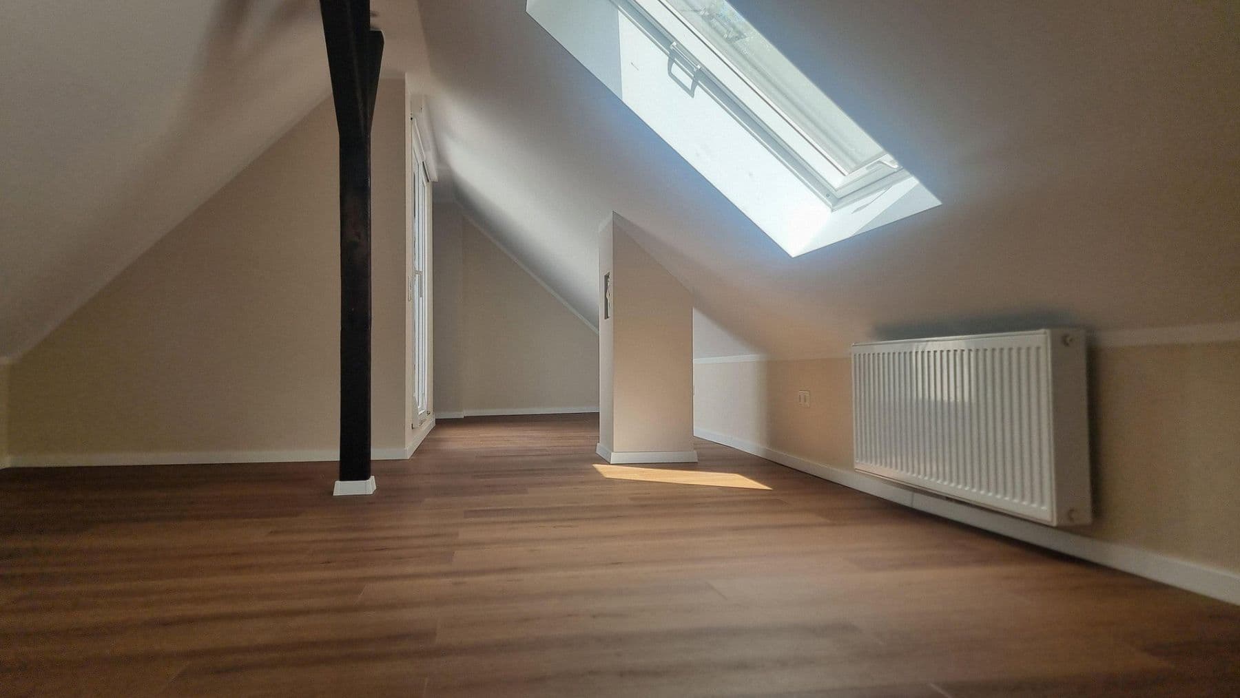 Pronájem bytu 4+kk 85 m², Holteistraße 74, Duisburg, Severní Porýní-Vestfálsko Pronájem bytu 4+kk 85 m², Holteistraße 74, Duisburg, Severní Porýní-Vestfálsko