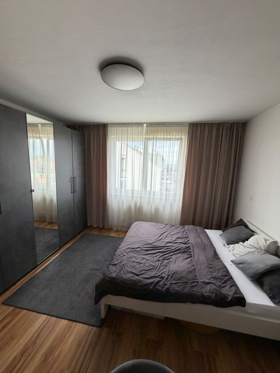 Pronájem bytu 2+1 48 m², Slunečná, Nupaky, Středočeský kraj Pronájem bytu 2+1 48 m², Slunečná, Nupaky, Středočeský kraj