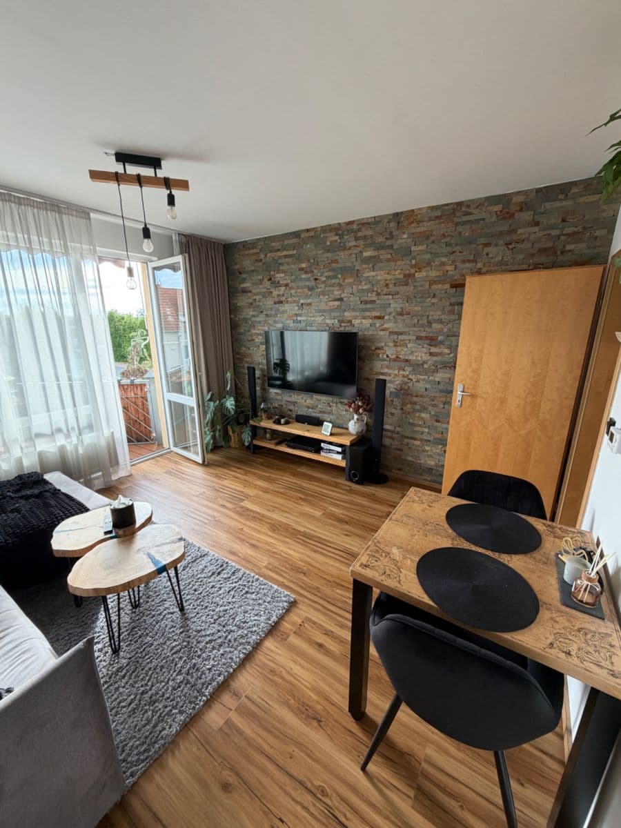 Pronájem bytu 2+1 48 m², Slunečná, Nupaky, Středočeský kraj Pronájem bytu 2+1 48 m², Slunečná, Nupaky, Středočeský kraj