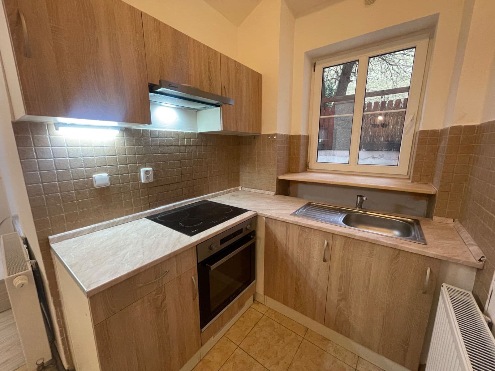Pronájem bytu 2+kk 62 m², Sevastopolská, Praha, Praha Pronájem bytu 2+kk 62 m², Sevastopolská, Praha, Praha