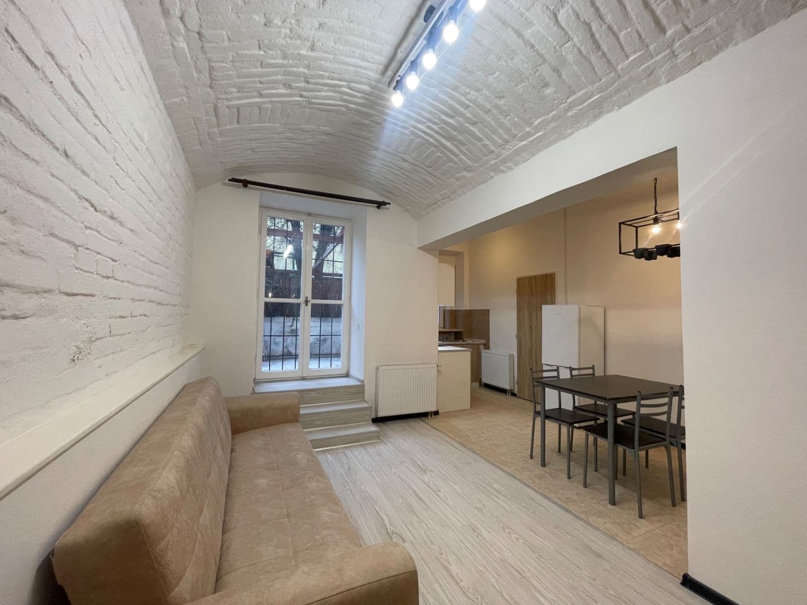 Pronájem bytu 2+kk 62 m², Sevastopolská, Praha, Praha Pronájem bytu 2+kk 62 m², Sevastopolská, Praha, Praha