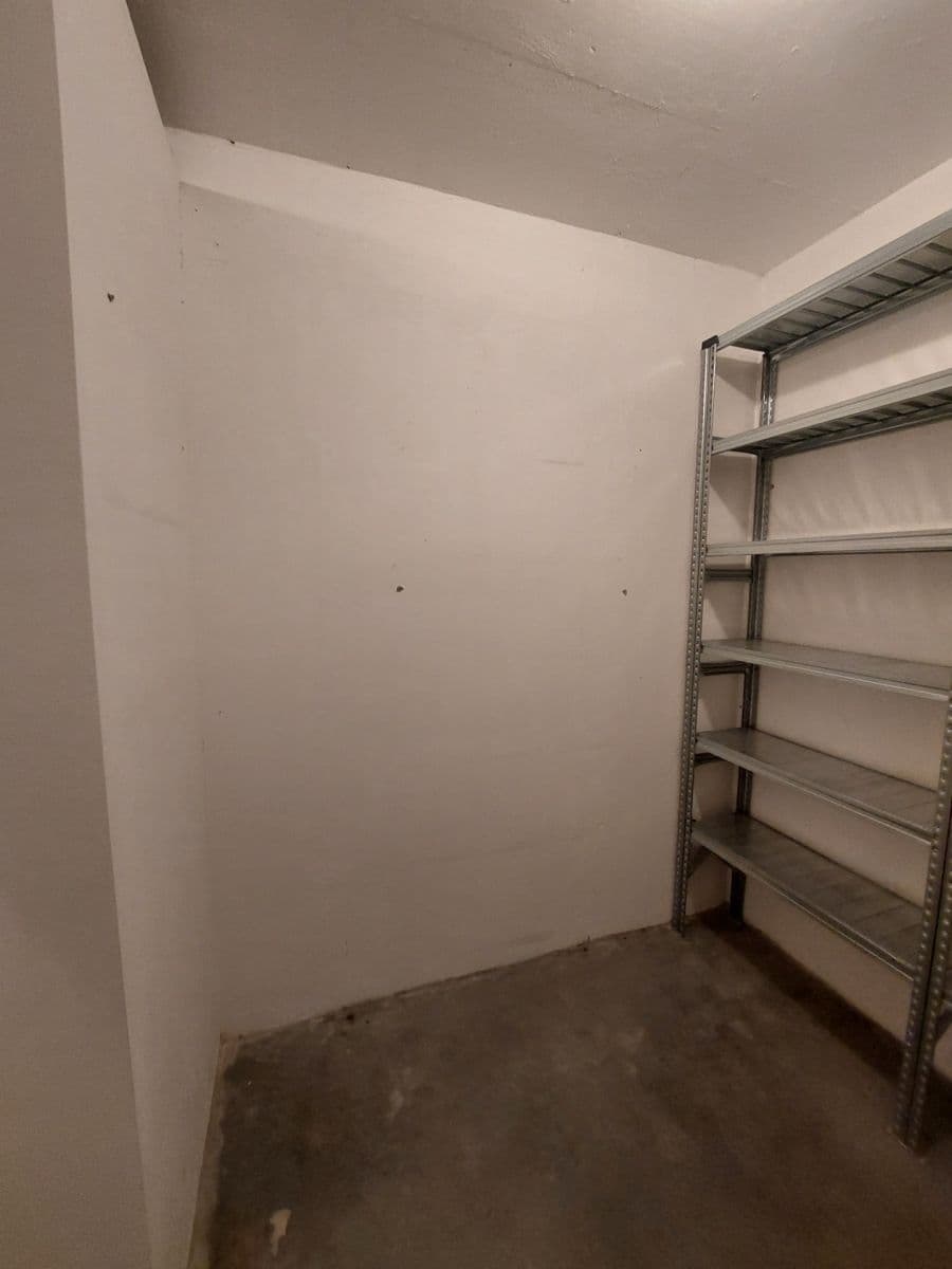 Prodej nebytového prostoru 7 m², Pelzova, Praha, Praha Prodej nebytového prostoru 7 m², Pelzova, Praha, Praha