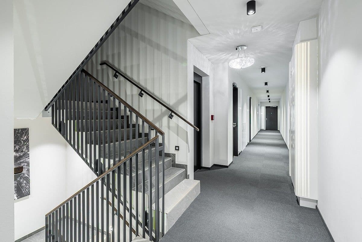 Pronájem bytu 1+kk 37 m², Staropramenná, Praha, Praha Pronájem bytu 1+kk 37 m², Staropramenná, Praha, Praha