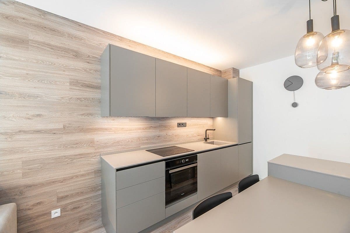 Pronájem bytu 1+kk 37 m², Staropramenná, Praha, Praha Pronájem bytu 1+kk 37 m², Staropramenná, Praha, Praha