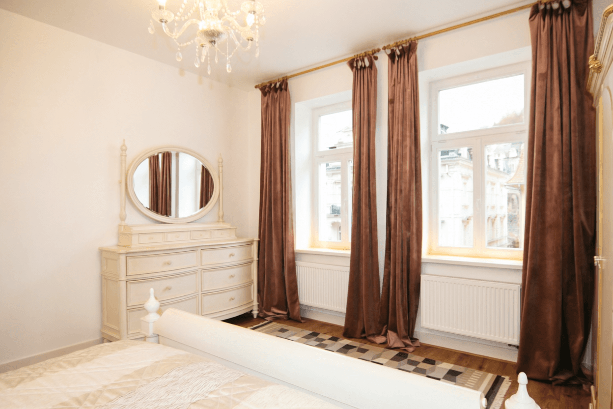 Pronájem bytu 2+kk 40 m², Vřídelní, Karlovy Vary, Karlovarský kraj Pronájem bytu 2+kk 40 m², Vřídelní, Karlovy Vary, Karlovarský kraj