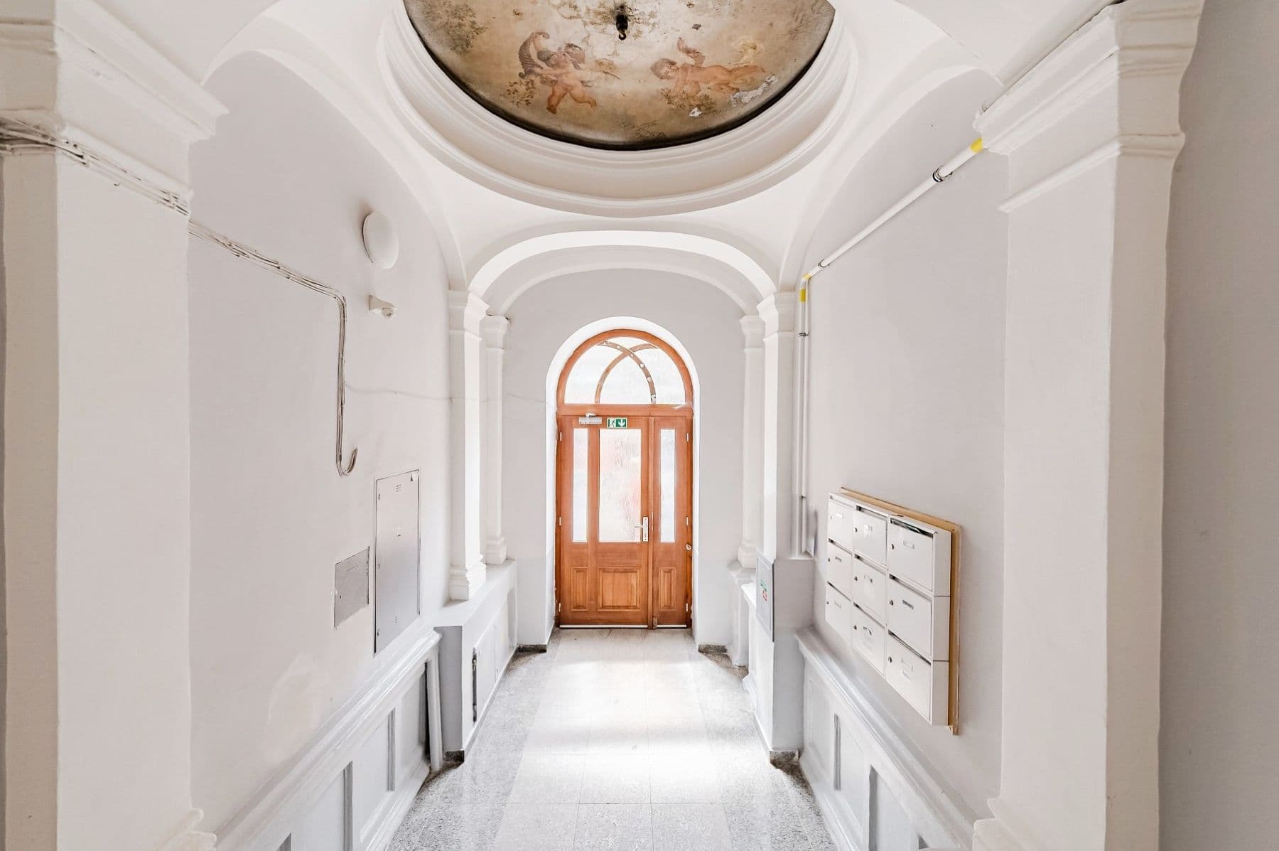 Pronájem bytu 2+kk 40 m², Vřídelní, Karlovy Vary, Karlovarský kraj Pronájem bytu 2+kk 40 m², Vřídelní, Karlovy Vary, Karlovarský kraj