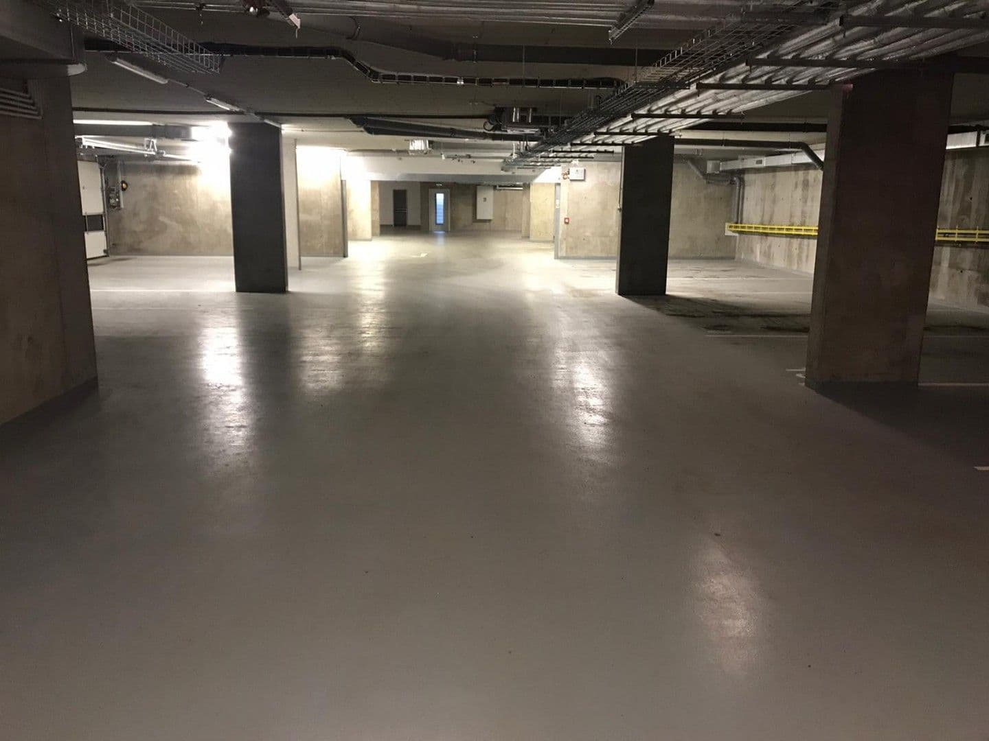 Pronájem garáže 13 m², Černodolská, Praha, Praha Pronájem garáže 13 m², Černodolská, Praha, Praha