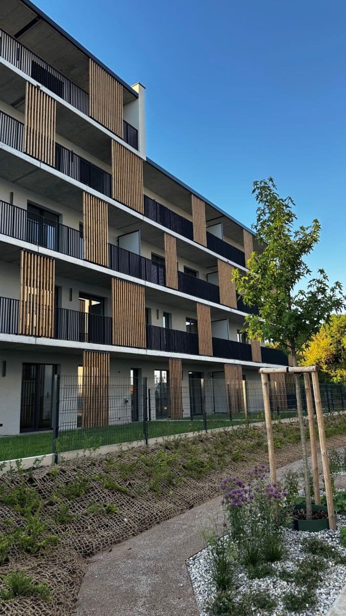 Pronájem bytu 2+kk 55 m², Kladno, Středočeský kraj Pronájem bytu 2+kk 55 m², Kladno, Středočeský kraj