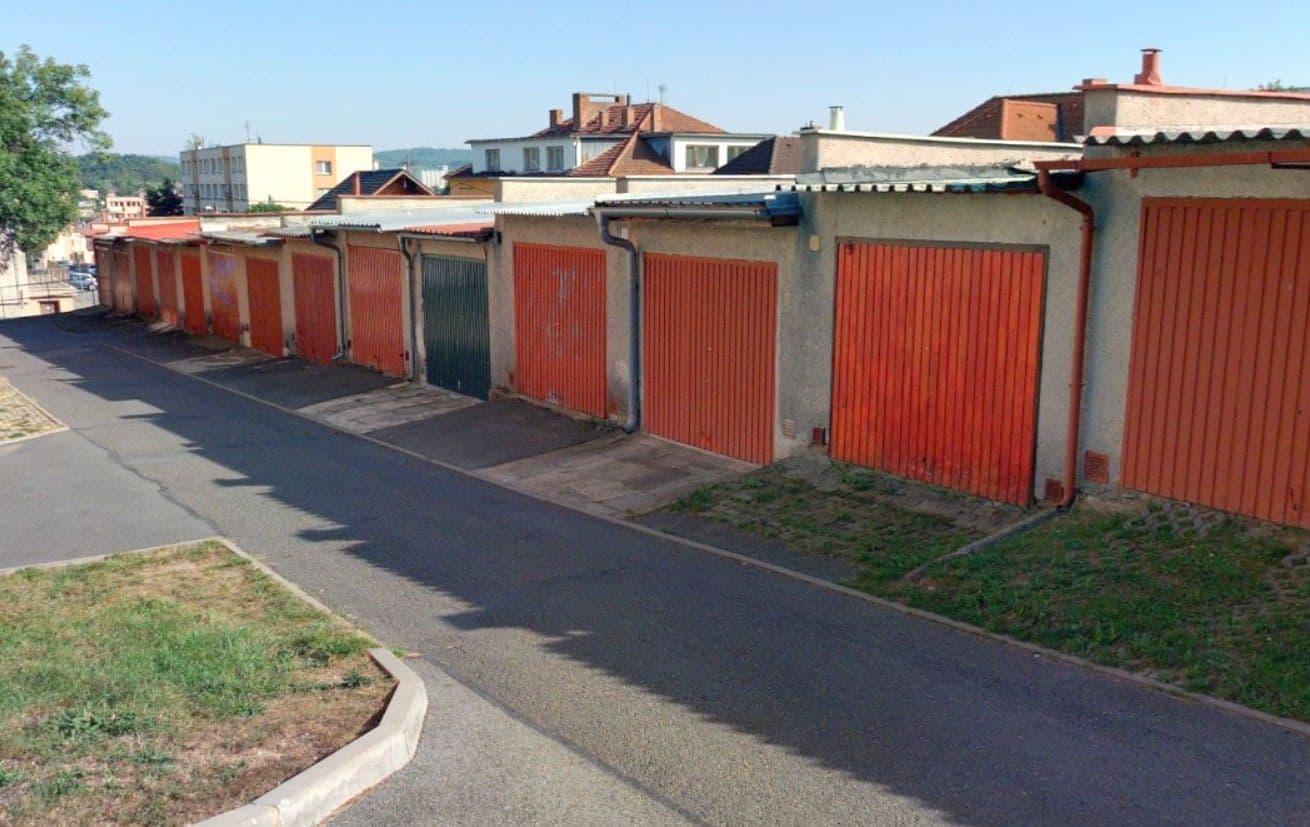 Pronájem garáže 21 m², Sedlčany, Středočeský kraj Pronájem garáže 21 m², Sedlčany, Středočeský kraj