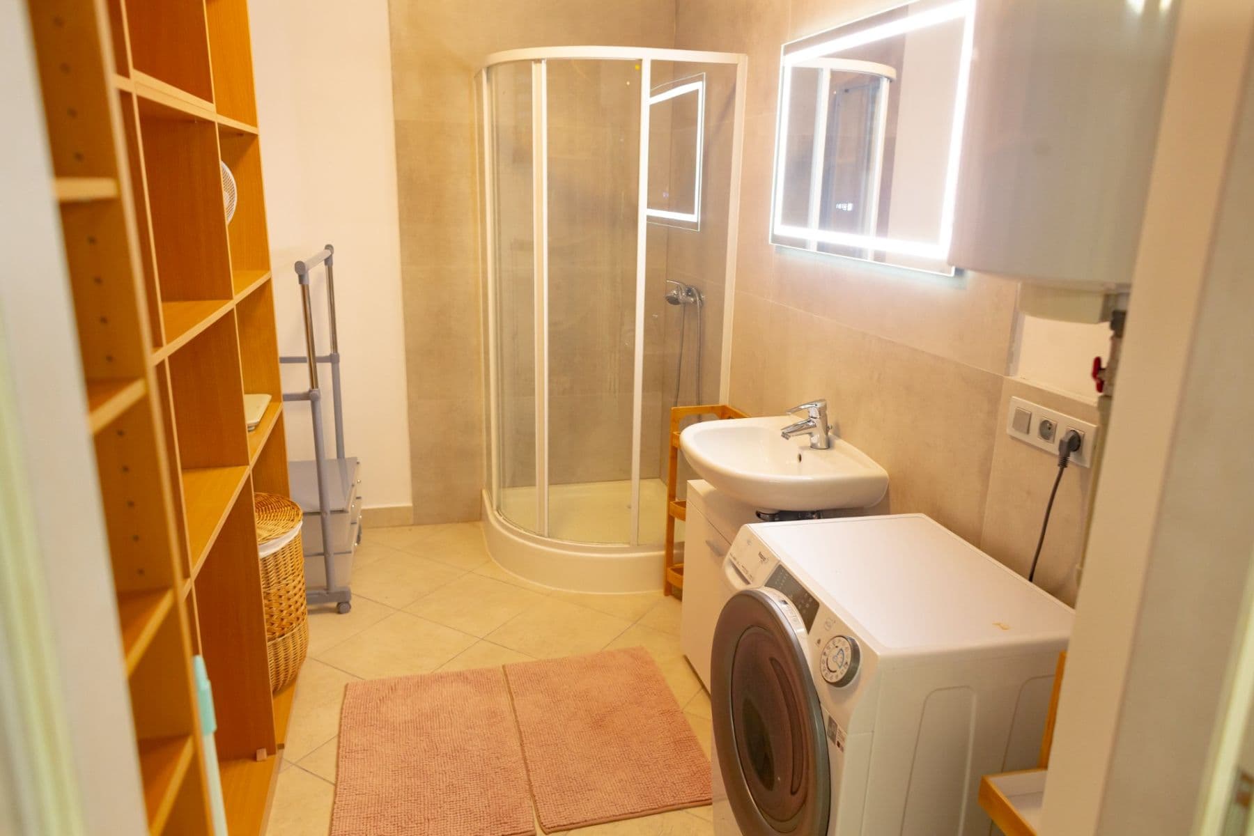 Pronájem bytu 2+kk 70 m², Nebušická, Praha, Praha Pronájem bytu 2+kk 70 m², Nebušická, Praha, Praha
