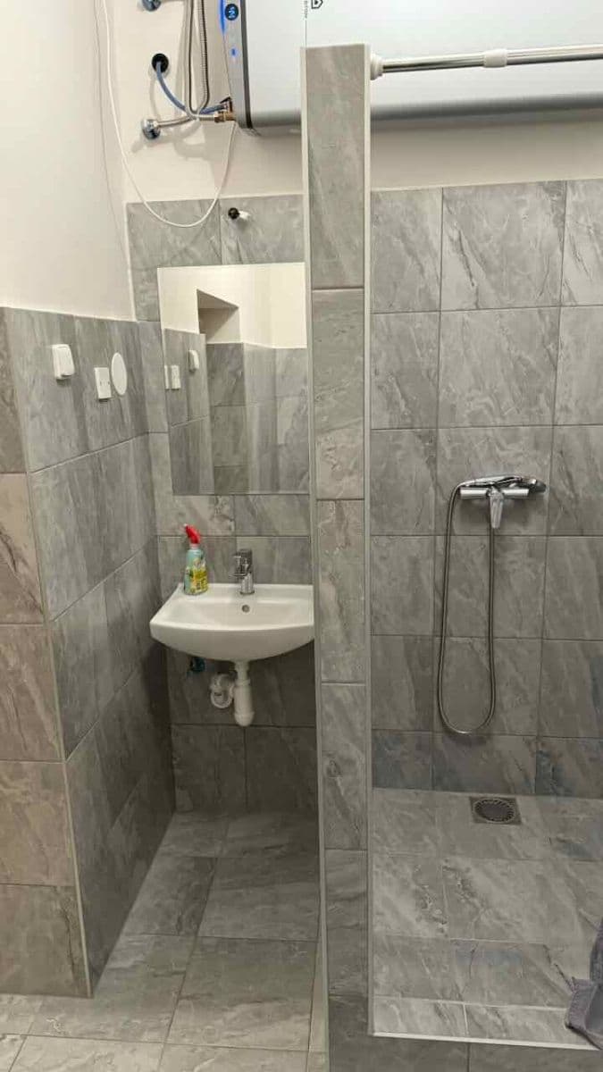 Pronájem bytu 14 m², Nad Branickým pivovarem, Praha, Praha Pronájem bytu 14 m², Nad Branickým pivovarem, Praha, Praha