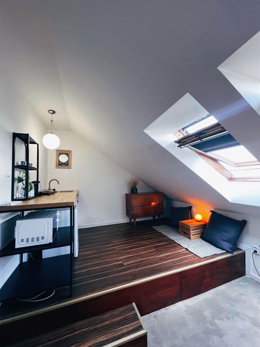Pronájem bytu 1+kk 25 m², Bělohorská, Praha, Praha Pronájem bytu 1+kk 25 m², Bělohorská, Praha, Praha