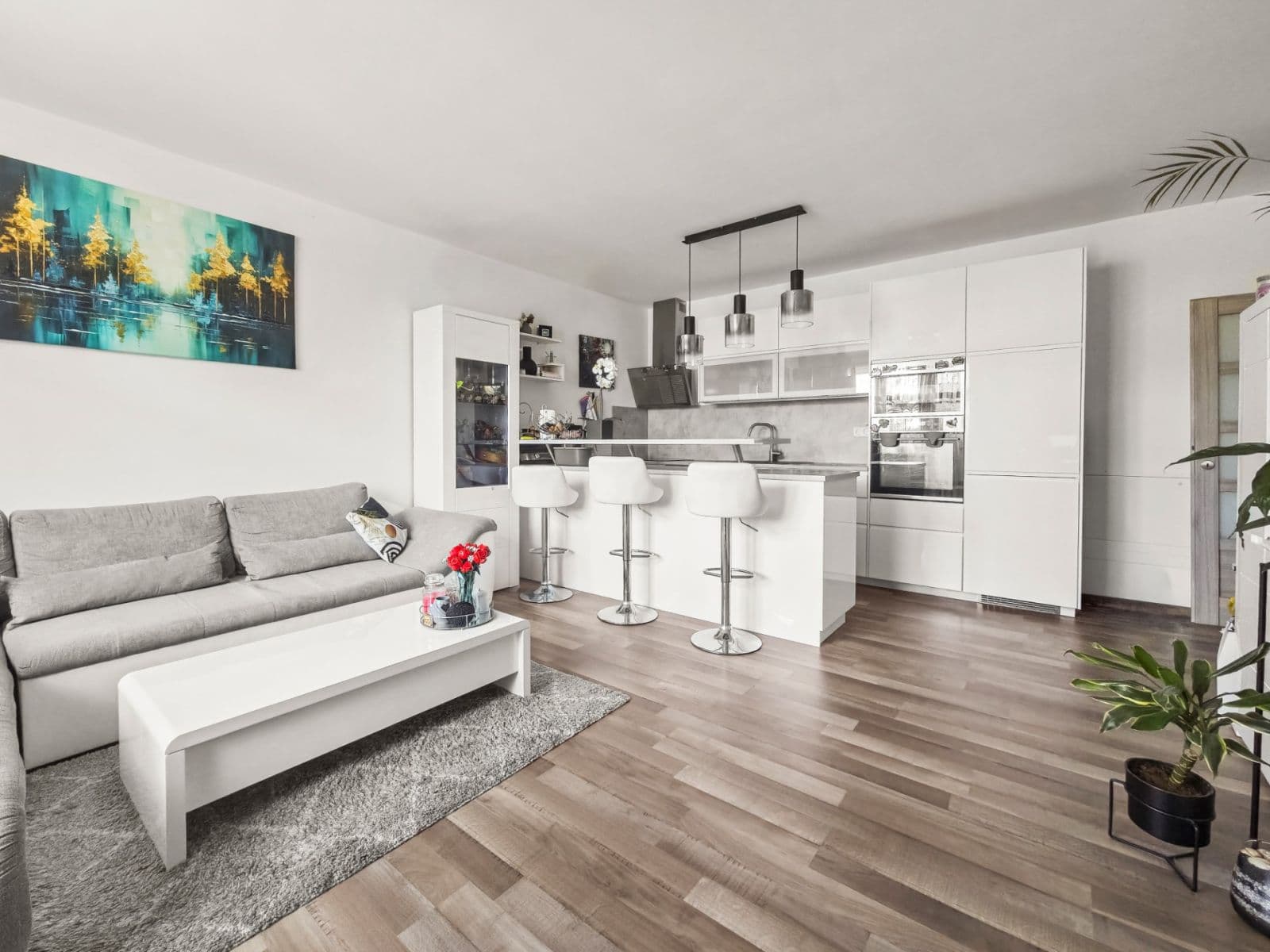 Prodej bytu 2+kk 53 m², Uherova, Chýně, Středočeský kraj Prodej bytu 2+kk 53 m², Uherova, Chýně, Středočeský kraj