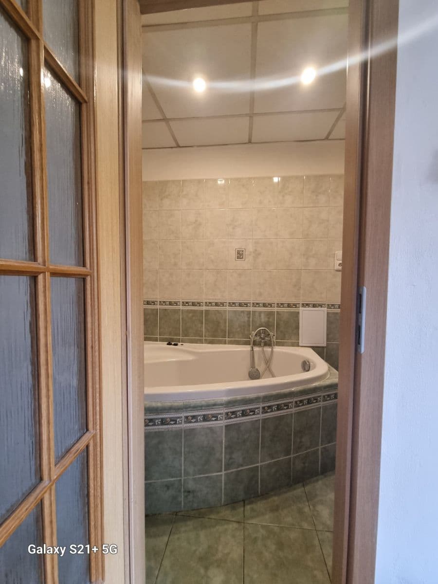 Pronájem bytu 2+1 60 m², Josefa Hory, Teplice, Ústecký kraj Pronájem bytu 2+1 60 m², Josefa Hory, Teplice, Ústecký kraj