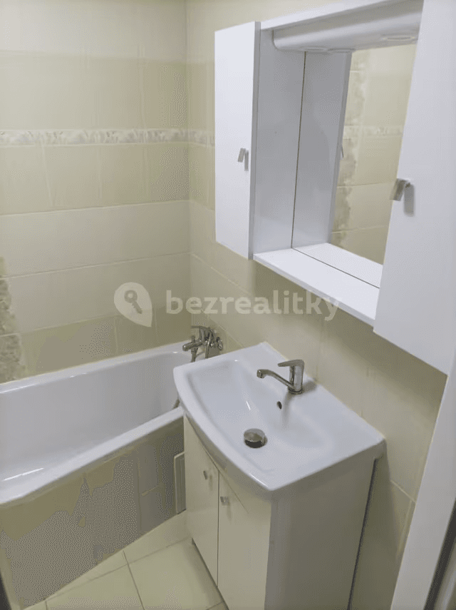 Prodej bytu 2+kk 39 m², Kojetická, Neratovice, Středočeský kraj Prodej bytu 2+kk 39 m², Kojetická, Neratovice, Středočeský kraj