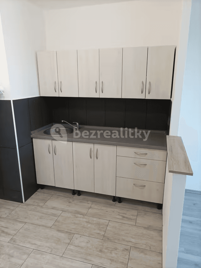 Prodej bytu 2+kk 39 m², Kojetická, Neratovice, Středočeský kraj Prodej bytu 2+kk 39 m², Kojetická, Neratovice, Středočeský kraj