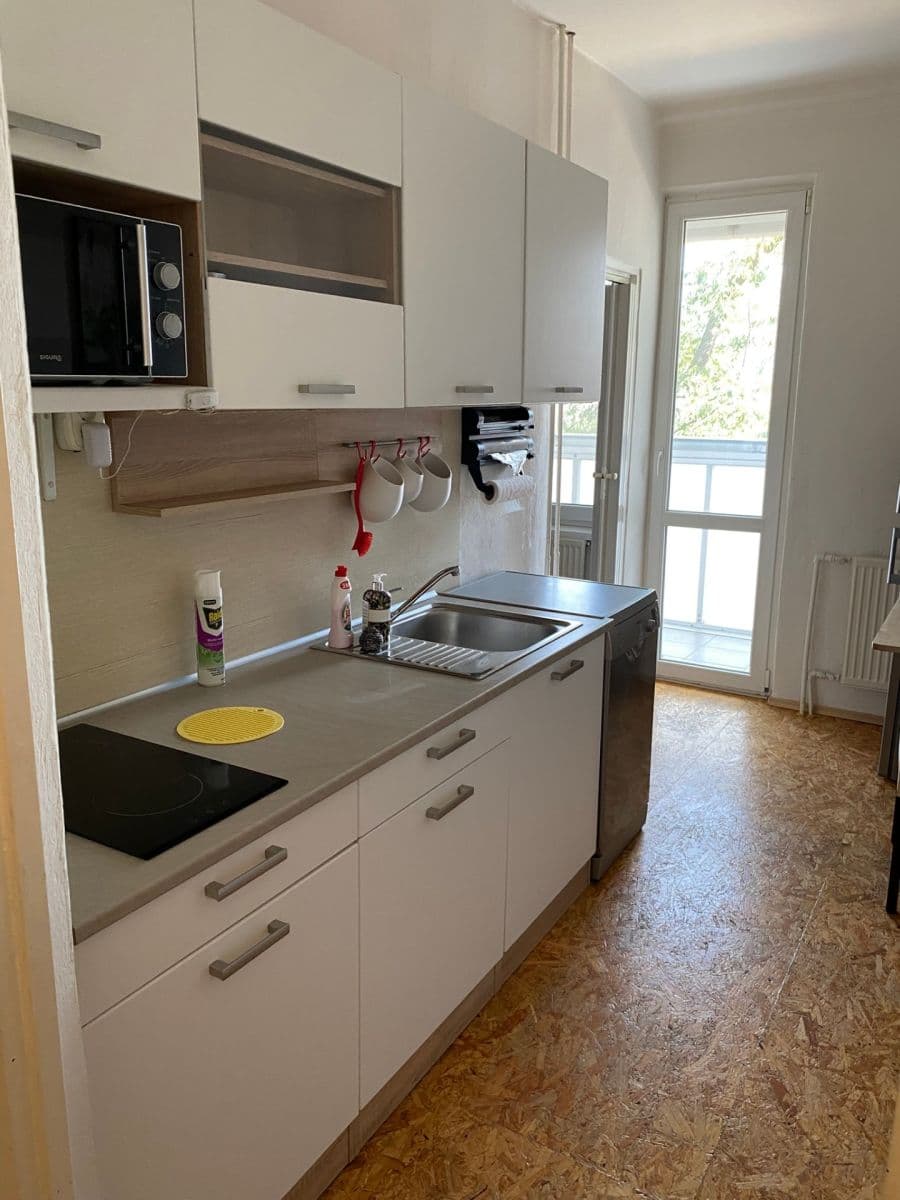 Pronájem bytu 2+1 53 m², Martinčekova, Ružinov, Bratislavský kraj Pronájem bytu 2+1 53 m², Martinčekova, Ružinov, Bratislavský kraj