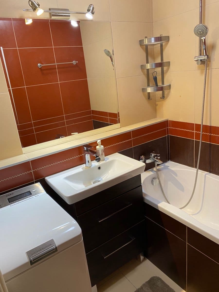 Pronájem bytu 2+1 53 m², Martinčekova, Ružinov, Bratislavský kraj Pronájem bytu 2+1 53 m², Martinčekova, Ružinov, Bratislavský kraj