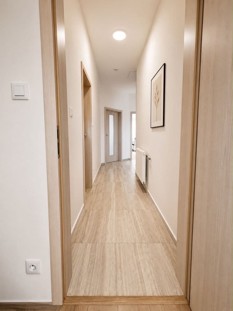 Pronájem domu 100 m², pozemek 350 m², Polerady, Středočeský kraj Pronájem domu 100 m², pozemek 350 m², Polerady, Středočeský kraj