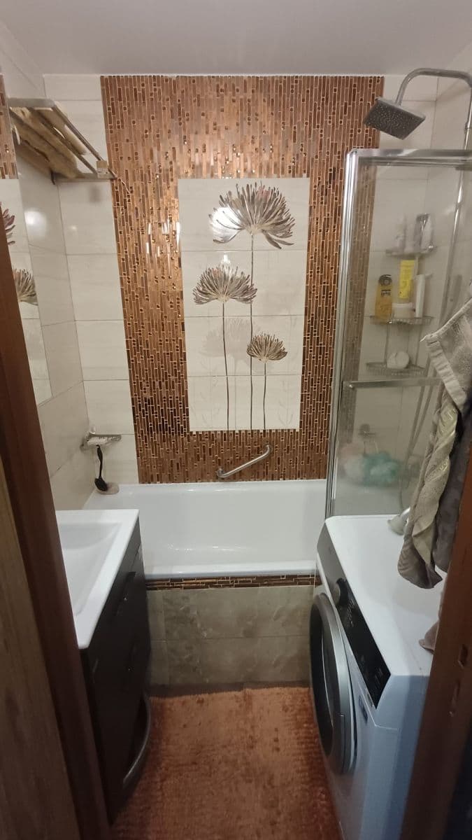 Prodej bytu 4+1 71 m², Dánská, Kladno, Středočeský kraj Prodej bytu 4+1 71 m², Dánská, Kladno, Středočeský kraj