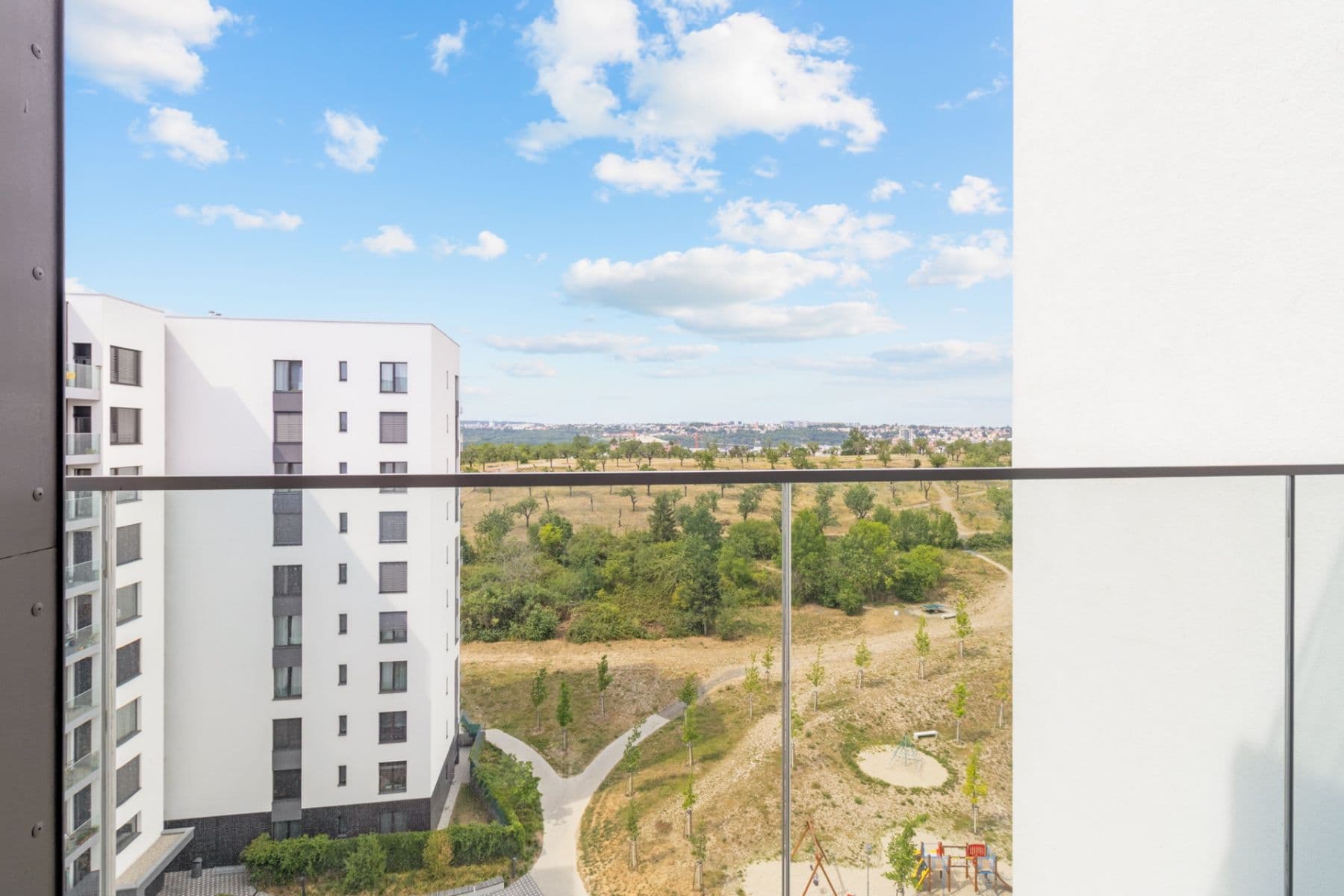 Pronájem bytu 1+kk 34 m², V Třešňovce, Praha, Praha Pronájem bytu 1+kk 34 m², V Třešňovce, Praha, Praha