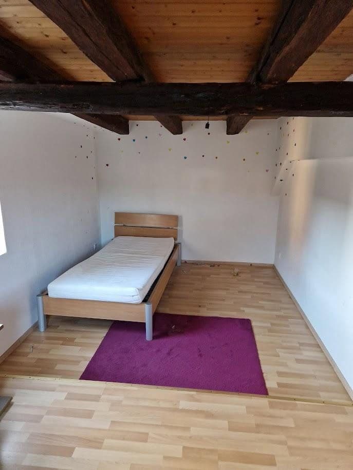Pronájem bytu 3+1 75 m², Heinrich-Maulick-Straße 53, Mundelsheim, Bádensko-Württembersko Pronájem bytu 3+1 75 m², Heinrich-Maulick-Straße 53, Mundelsheim, Bádensko-Württembersko