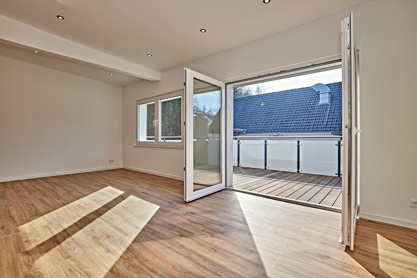 Pronájem bytu 3+1 97 m², Untergrüner Straße 172, Iserlohn, Severní Porýní-Vestfálsko Pronájem bytu 3+1 97 m², Untergrüner Straße 172, Iserlohn, Severní Porýní-Vestfálsko