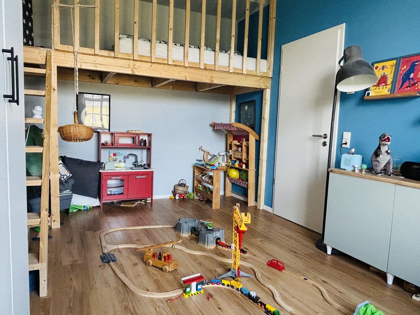 Prodej bytu 4+kk 104 m², Gartenstraße 22, Radebeul, Sasko Prodej bytu 4+kk 104 m², Gartenstraße 22, Radebeul, Sasko