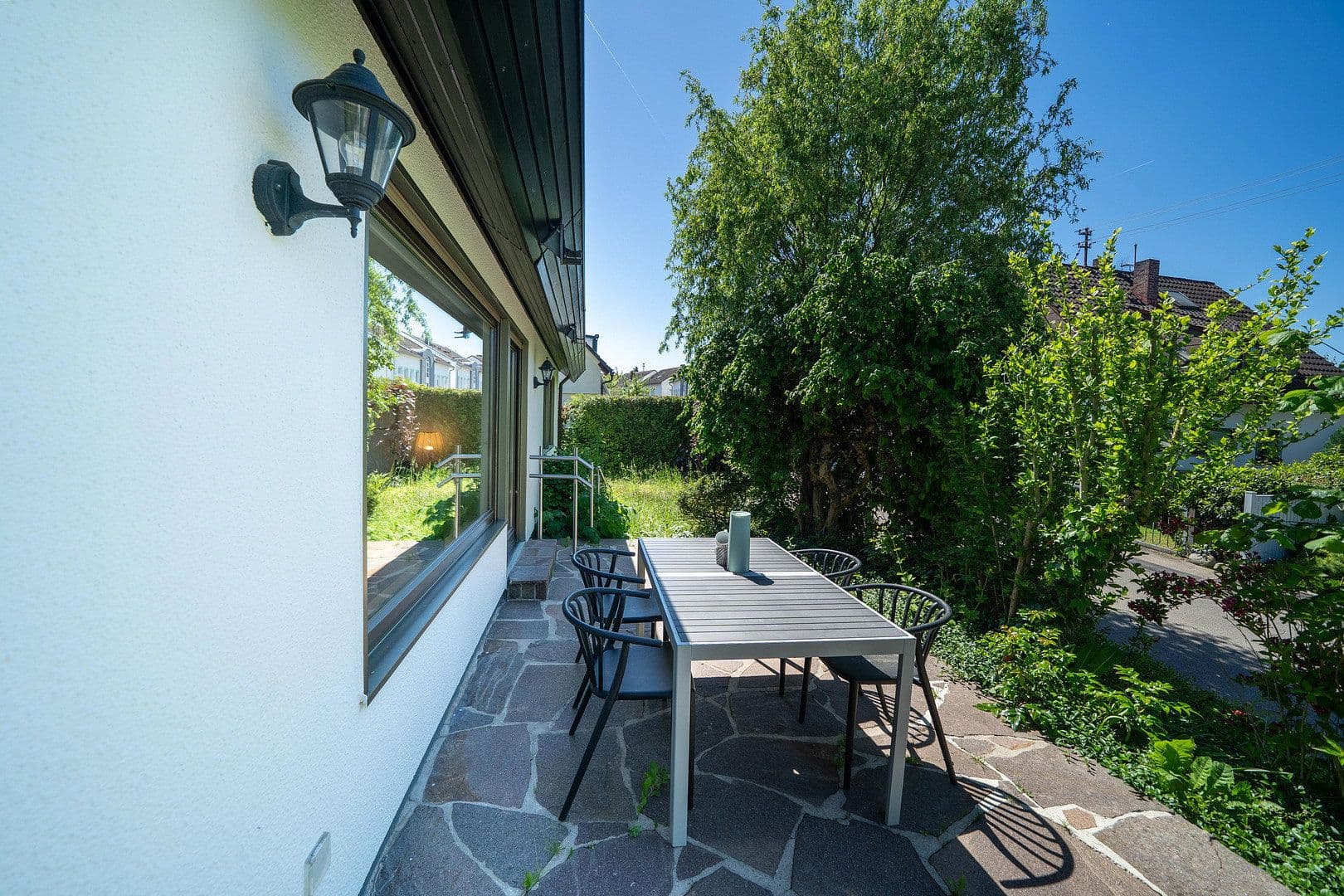 Prodej domu 202 m², pozemek 389 m², Freiberg am Neckar, Bádensko-Württembersko Prodej domu 202 m², pozemek 389 m², Freiberg am Neckar, Bádensko-Württembersko