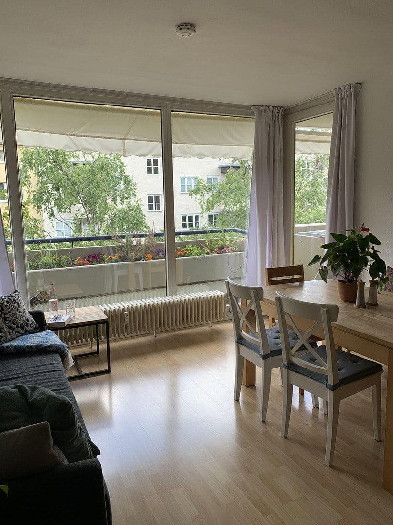 Prodej bytu 2+1 60 m², Berlin, Berlín Prodej bytu 2+1 60 m², Berlin, Berlín