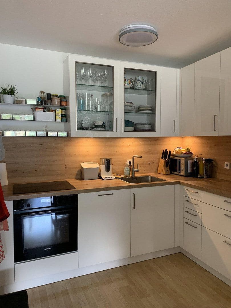 Prodej bytu 2+1 60 m², Berlin, Berlín Prodej bytu 2+1 60 m², Berlin, Berlín