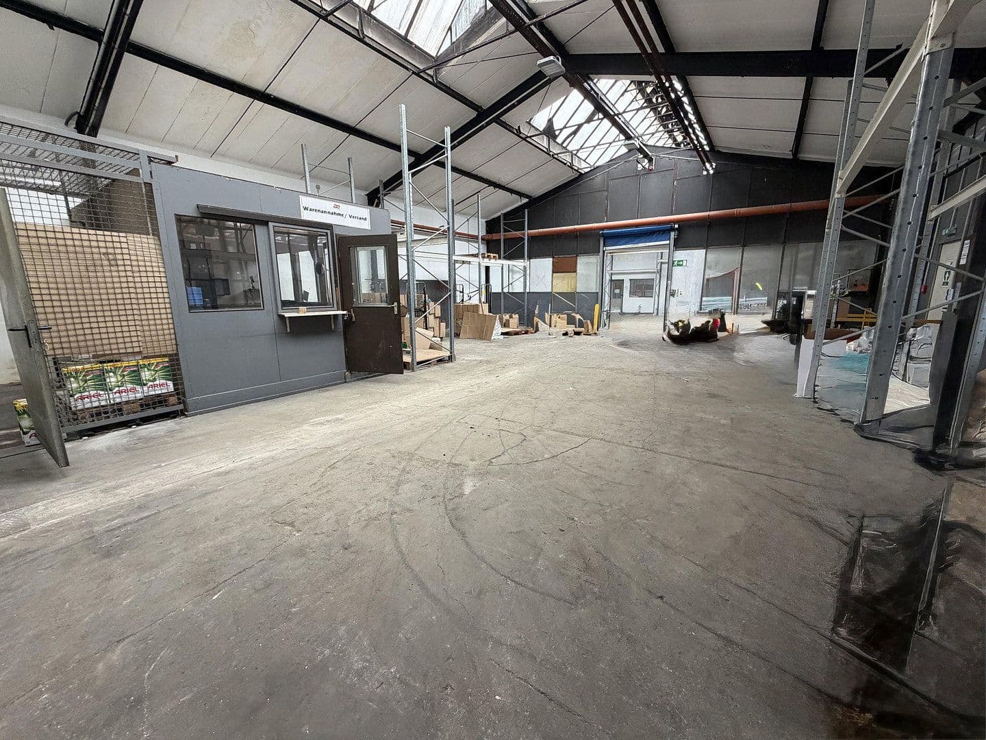 Pronájem nebytového prostoru 540 m², Posener Straße 35A, Lübeck, Šlesvicko-Holštýnsko Pronájem nebytového prostoru 540 m², Posener Straße 35A, Lübeck, Šlesvicko-Holštýnsko