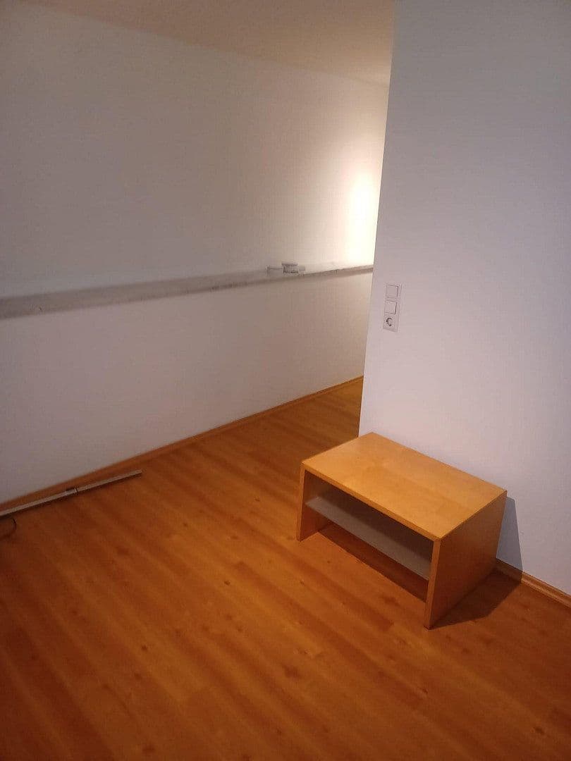 Pronájem bytu 2+1 30 m², Überlingen, Bádensko-Württembersko Pronájem bytu 2+1 30 m², Überlingen, Bádensko-Württembersko