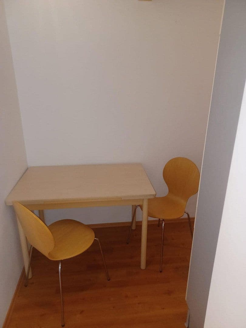 Pronájem bytu 2+1 30 m², Überlingen, Bádensko-Württembersko Pronájem bytu 2+1 30 m², Überlingen, Bádensko-Württembersko