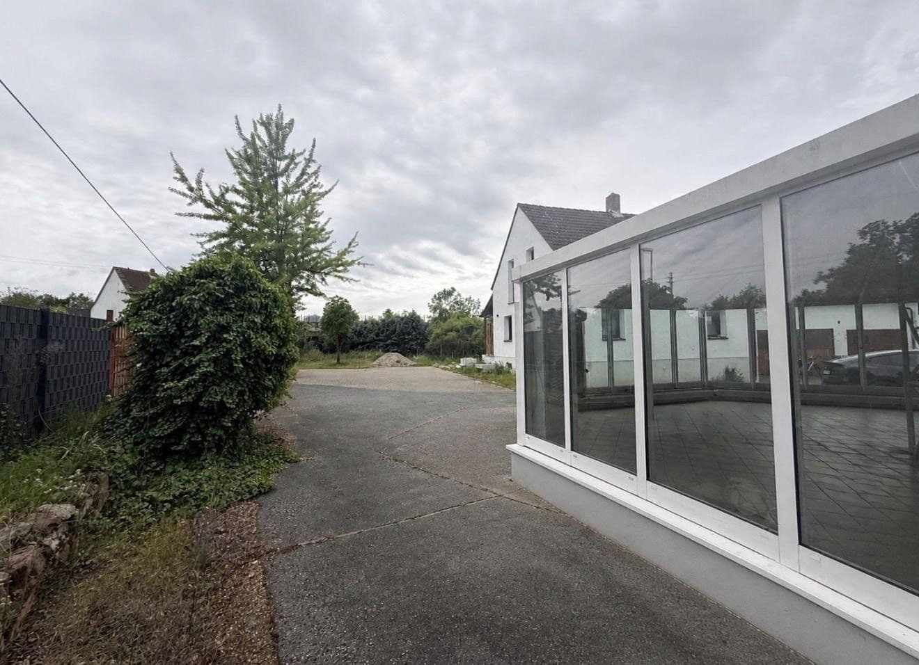 Prodej domu 1.290 m², pozemek 1.290 m², Ludwigshafen, Porýní-Falc Prodej domu 1.290 m², pozemek 1.290 m², Ludwigshafen, Porýní-Falc