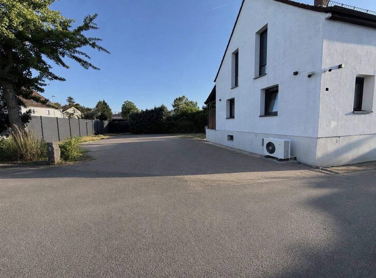 Prodej domu 1.290 m², pozemek 1.290 m², Ludwigshafen, Porýní-Falc Prodej domu 1.290 m², pozemek 1.290 m², Ludwigshafen, Porýní-Falc
