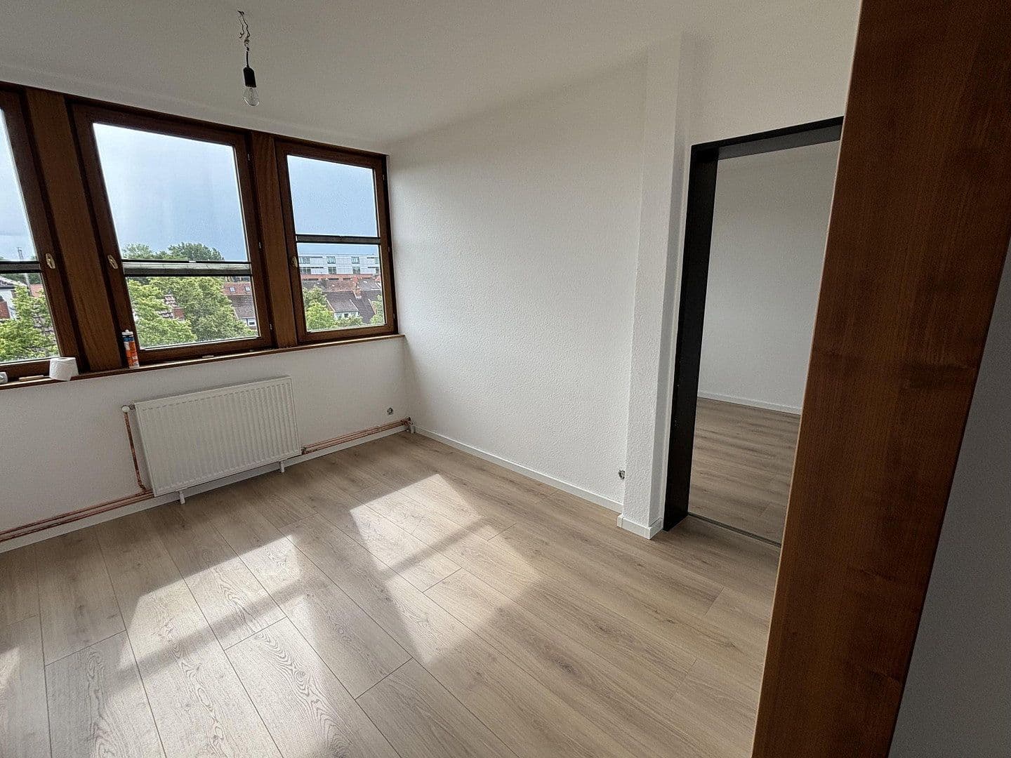 Pronájem bytu 5+1 160 m², Wartburgstraße 61, Bremen, Bremen Pronájem bytu 5+1 160 m², Wartburgstraße 61, Bremen, Bremen