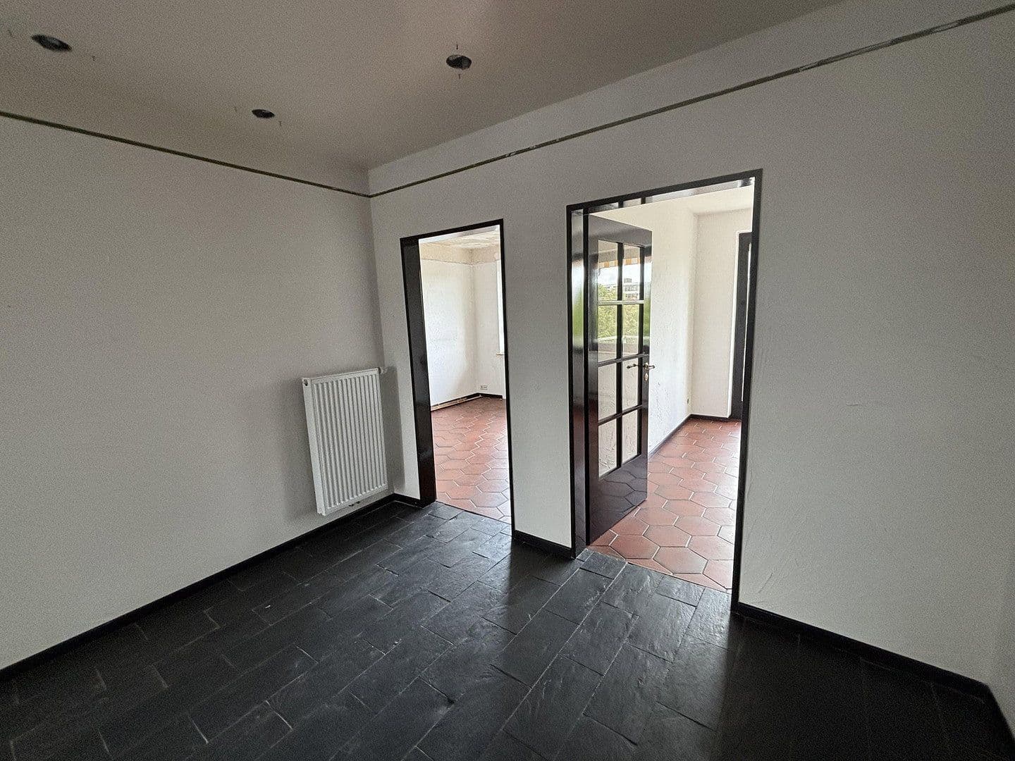 Pronájem bytu 5+1 160 m², Wartburgstraße 61, Bremen, Bremen Pronájem bytu 5+1 160 m², Wartburgstraße 61, Bremen, Bremen