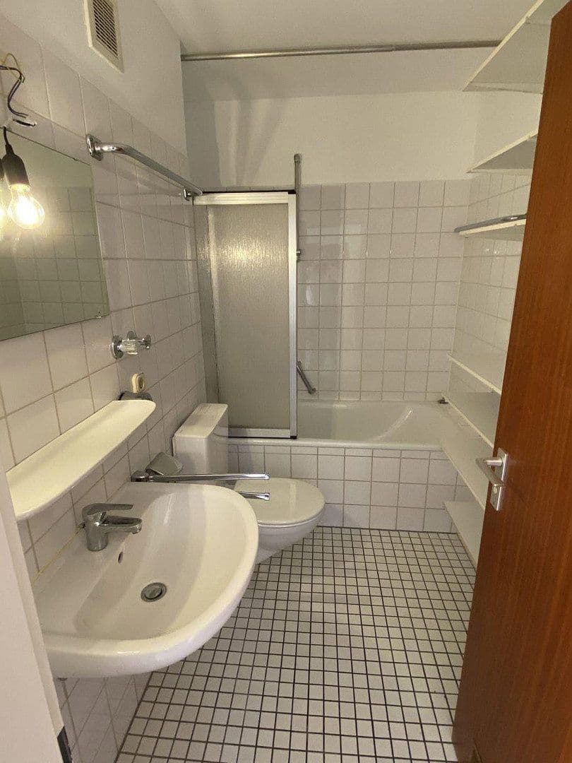 Pronájem bytu 3+1 80 m², München, Bavorsko Pronájem bytu 3+1 80 m², München, Bavorsko