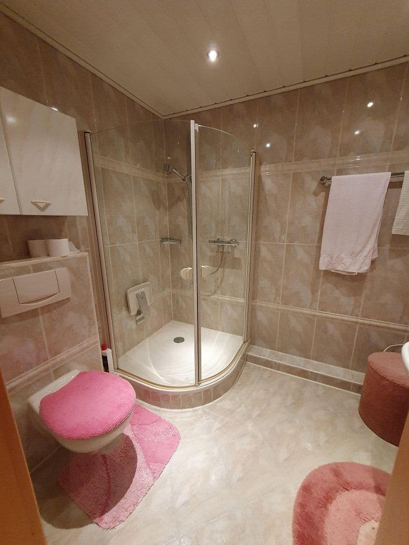 Prodej domu 107 m², pozemek 225 m², Kornburg, Bavorsko Prodej domu 107 m², pozemek 225 m², Kornburg, Bavorsko