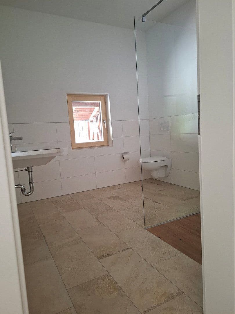 Pronájem bytu 3+1 95 m², Nettelkofen 24 e, Grafing bei München, Bavorsko Pronájem bytu 3+1 95 m², Nettelkofen 24 e, Grafing bei München, Bavorsko