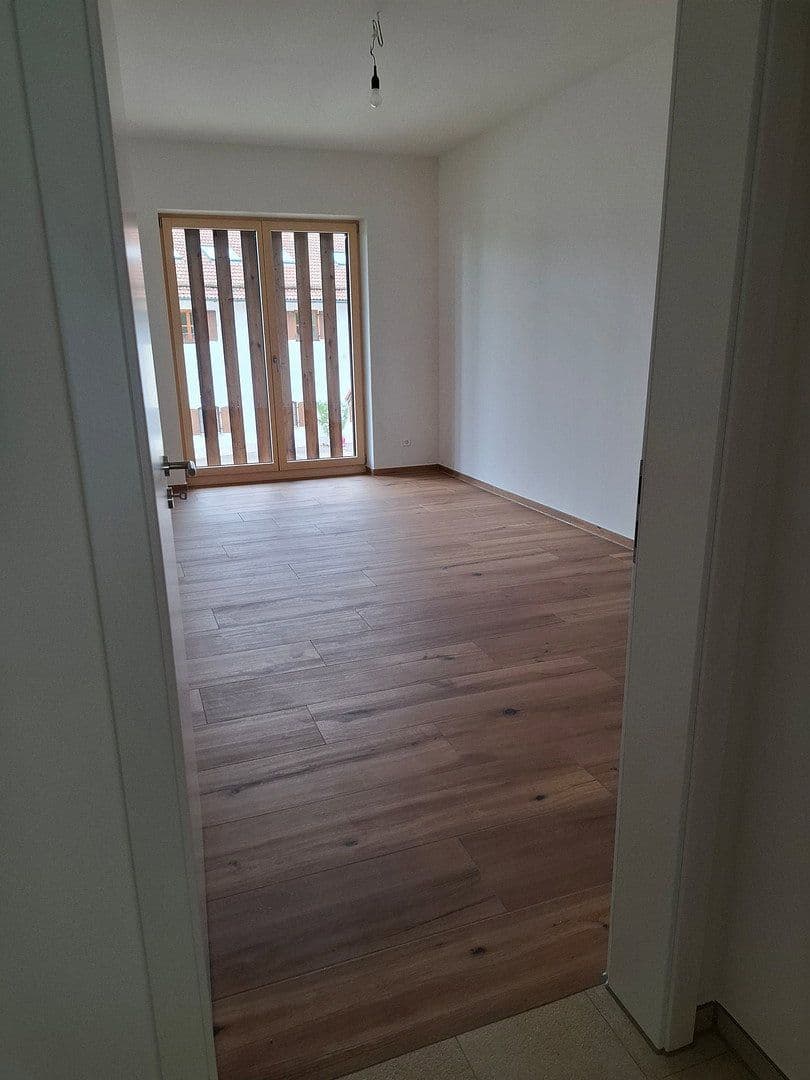 Pronájem bytu 3+1 95 m², Nettelkofen 24 e, Grafing bei München, Bavorsko Pronájem bytu 3+1 95 m², Nettelkofen 24 e, Grafing bei München, Bavorsko