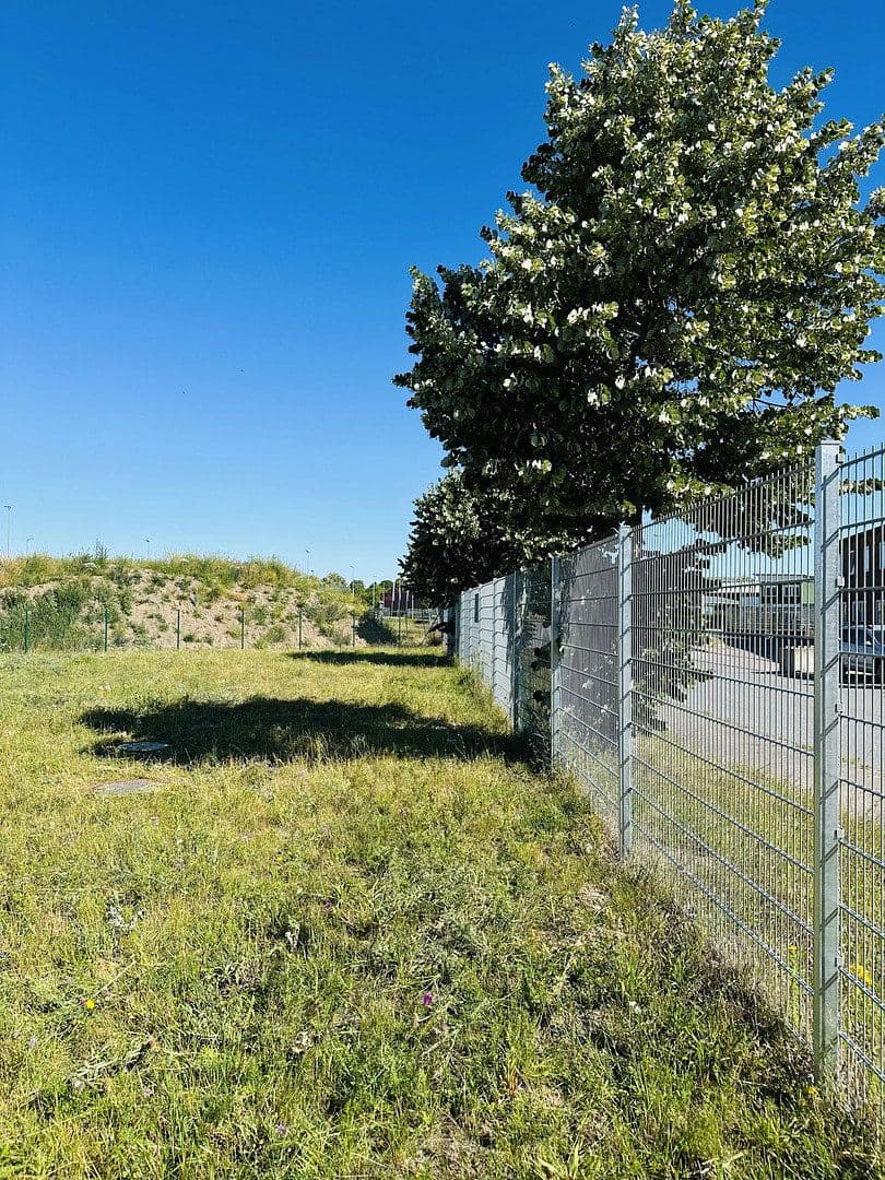 Prodej pozemku 1.330 m², Kohlenmühle 11, Lübeck-Kücknitz, Šlesvicko-Holštýnsko Prodej pozemku 1.330 m², Kohlenmühle 11, Lübeck-Kücknitz, Šlesvicko-Holštýnsko