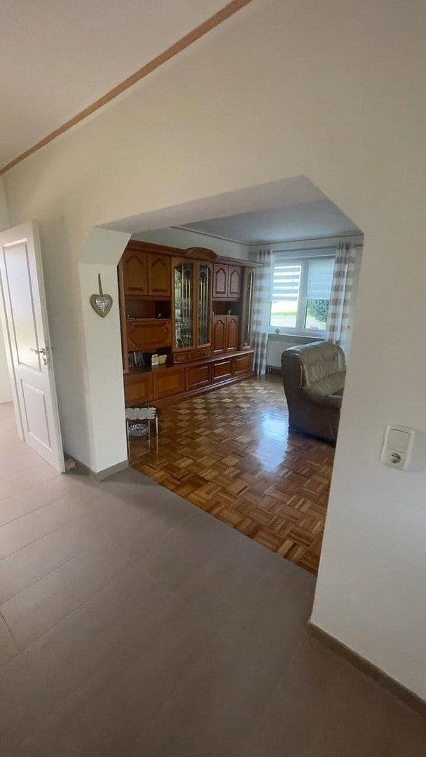 Prodej domu 225 m², pozemek 604 m², Trierweiler, Porýní-Falc Prodej domu 225 m², pozemek 604 m², Trierweiler, Porýní-Falc