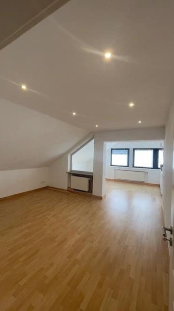Prodej domu 225 m², pozemek 604 m², Trierweiler, Porýní-Falc Prodej domu 225 m², pozemek 604 m², Trierweiler, Porýní-Falc