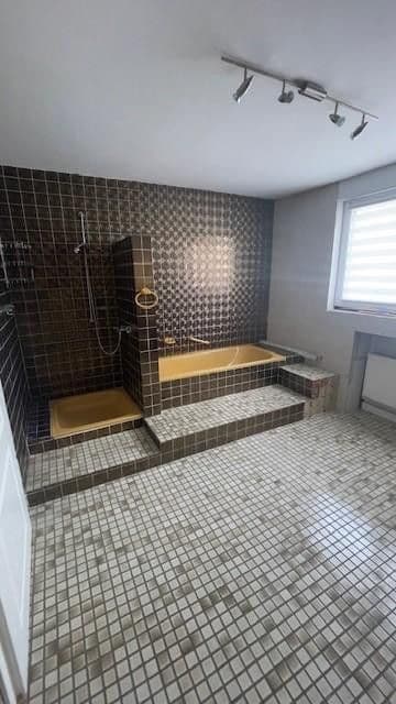 Prodej domu 225 m², pozemek 604 m², Trierweiler, Porýní-Falc Prodej domu 225 m², pozemek 604 m², Trierweiler, Porýní-Falc