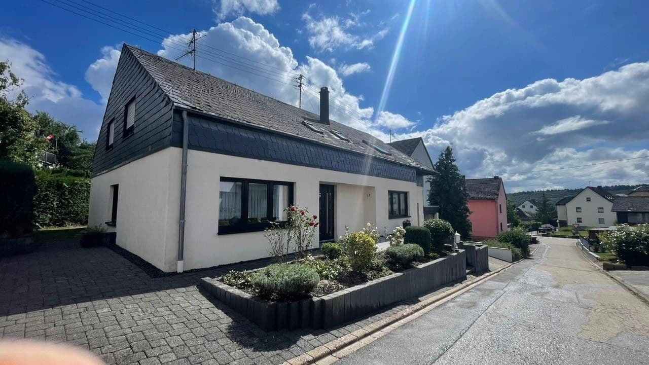 Prodej domu 225 m², pozemek 604 m², Trierweiler, Porýní-Falc Prodej domu 225 m², pozemek 604 m², Trierweiler, Porýní-Falc