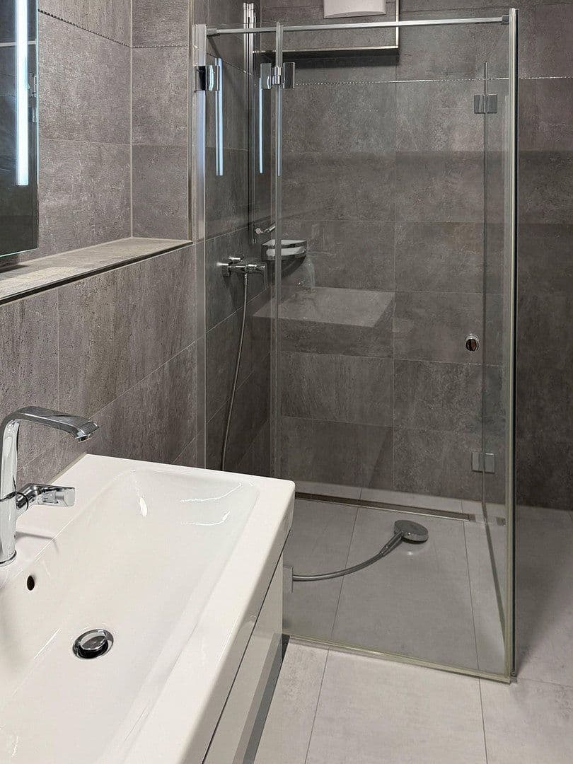 Pronájem bytu 3+1 107 m², Wermelskirchen, Severní Porýní-Vestfálsko Pronájem bytu 3+1 107 m², Wermelskirchen, Severní Porýní-Vestfálsko