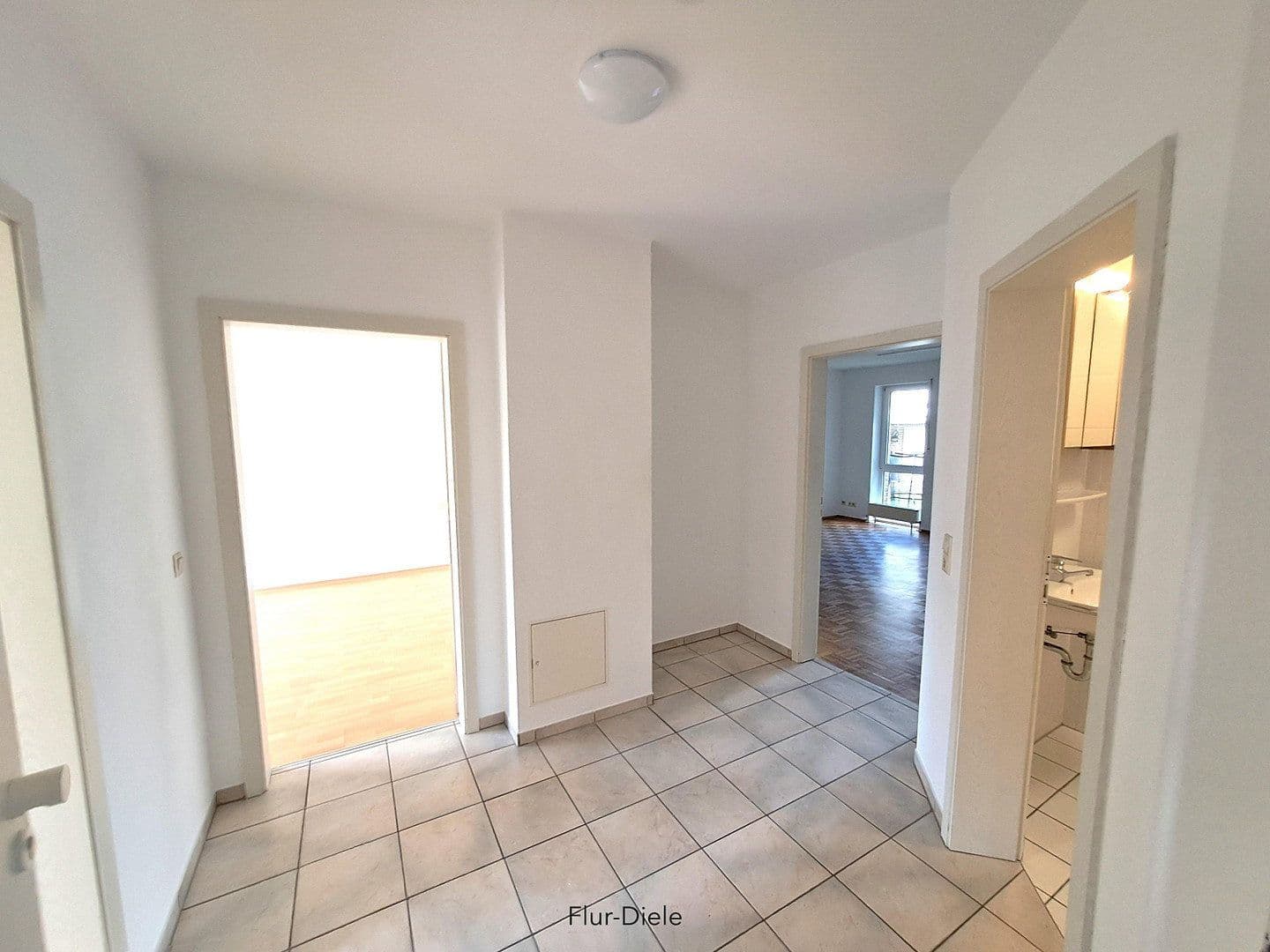 Prodej bytu 3+1 75 m², Ernt-Rein-Straße 94d, Bielefeld, Severní Porýní-Vestfálsko Prodej bytu 3+1 75 m², Ernt-Rein-Straße 94d, Bielefeld, Severní Porýní-Vestfálsko